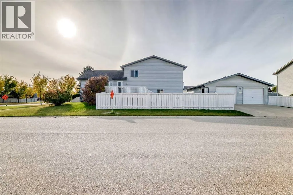 82 Riverglen Drive SE