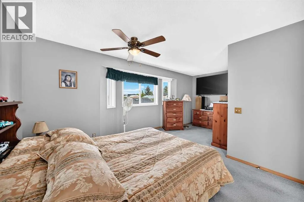 82 Riverglen Drive SE
