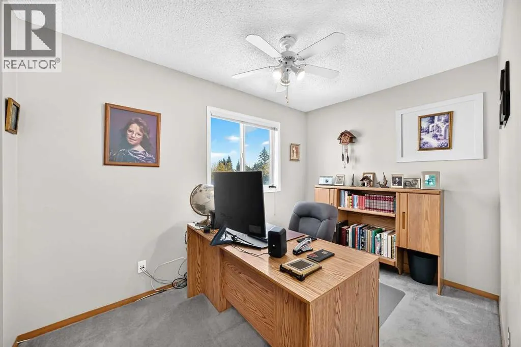 82 Riverglen Drive SE