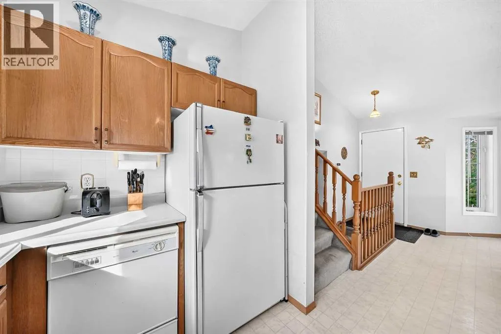 82 Riverglen Drive SE