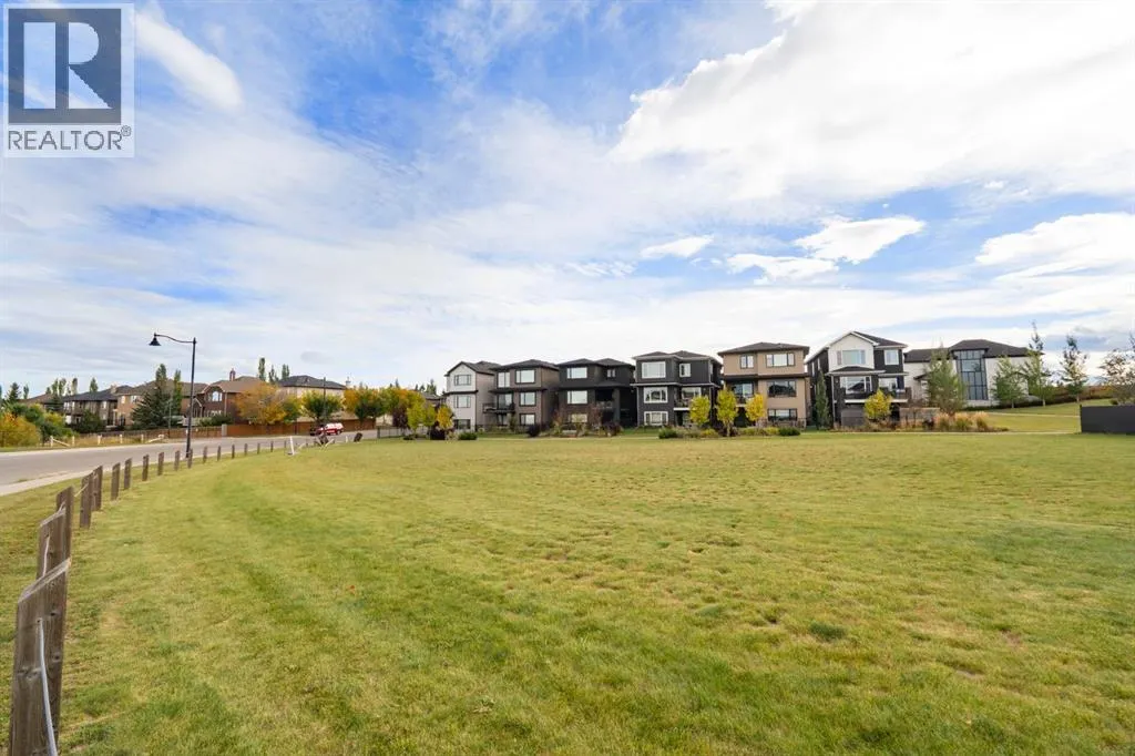 87 Coulee Way SW