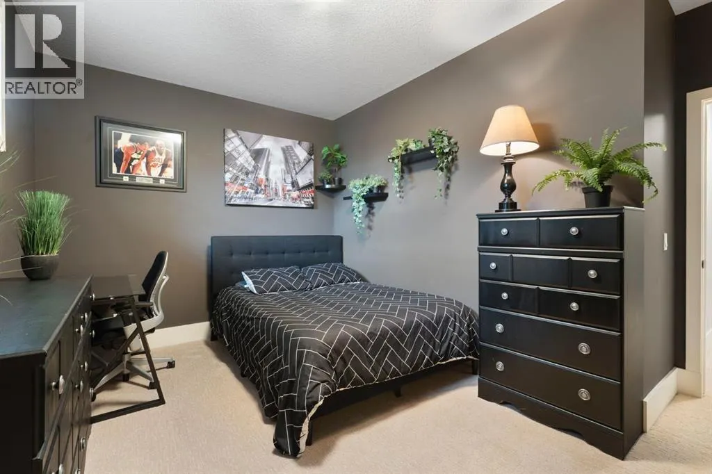 87 Coulee Way SW