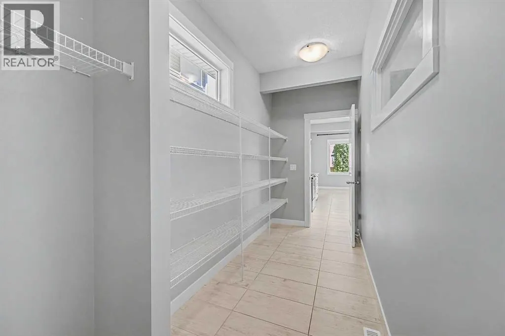 604 Midtown Place SW