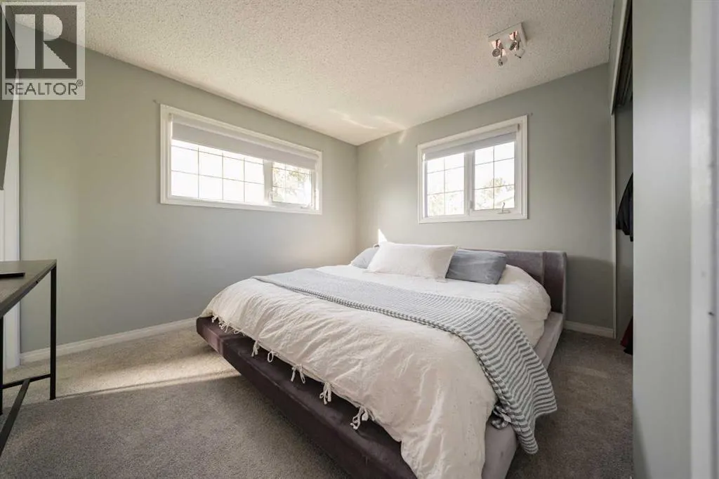 133 Whiteoak Garden
