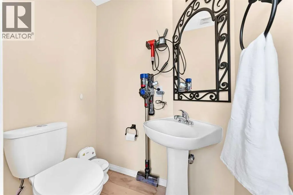 48 Royal Birch Villas NW