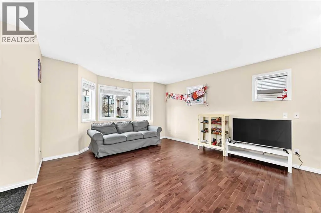 48 Royal Birch Villas NW