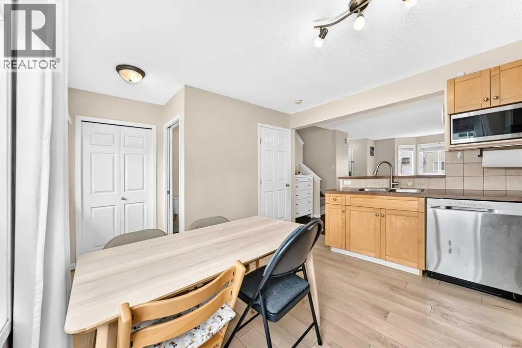 48 Royal Birch Villas NW