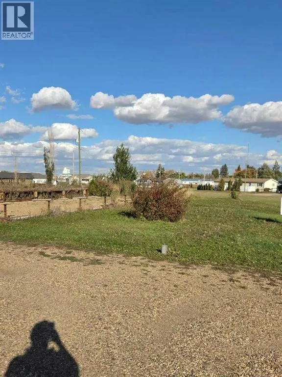 4 SIFTON Crescent