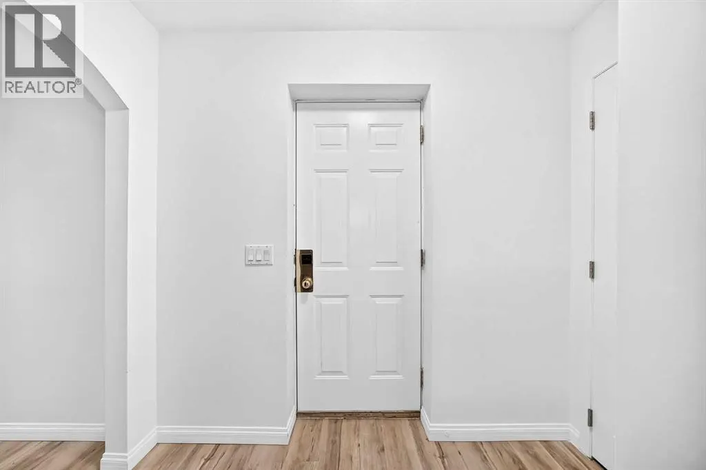 111 Arbour Stone Crescent NW