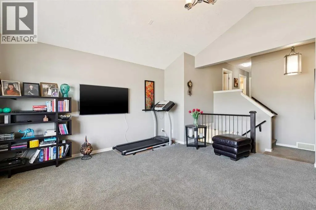 768 New Brighton Drive SE