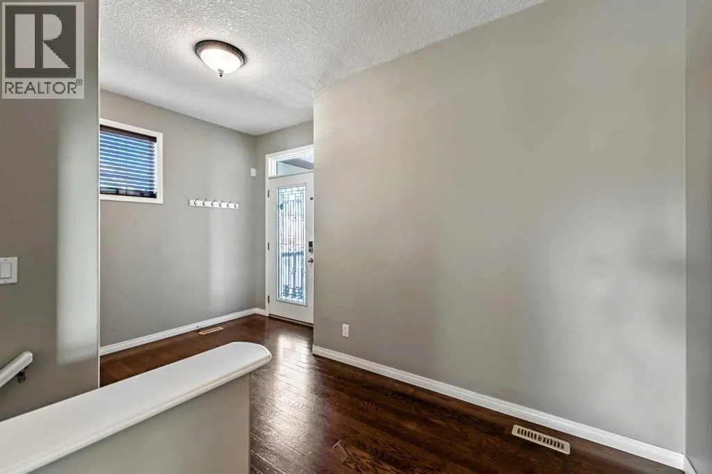 29 Mahogany View SE