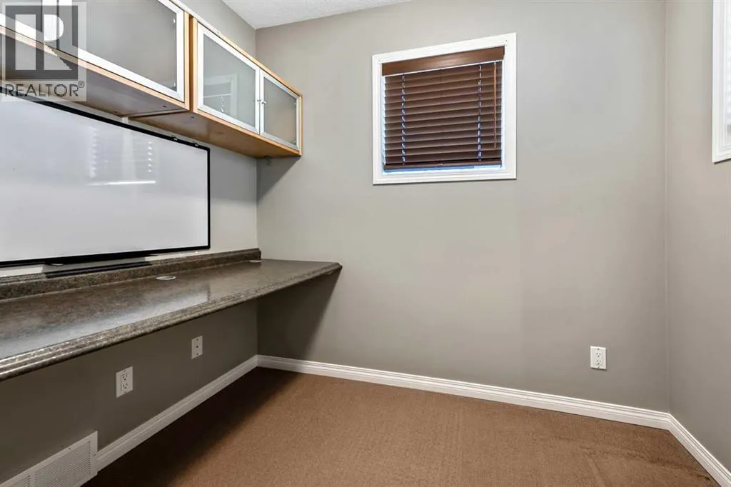 29 Mahogany View SE