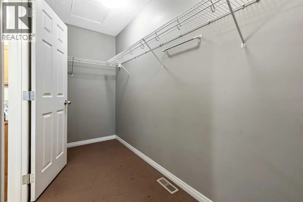 29 Mahogany View SE