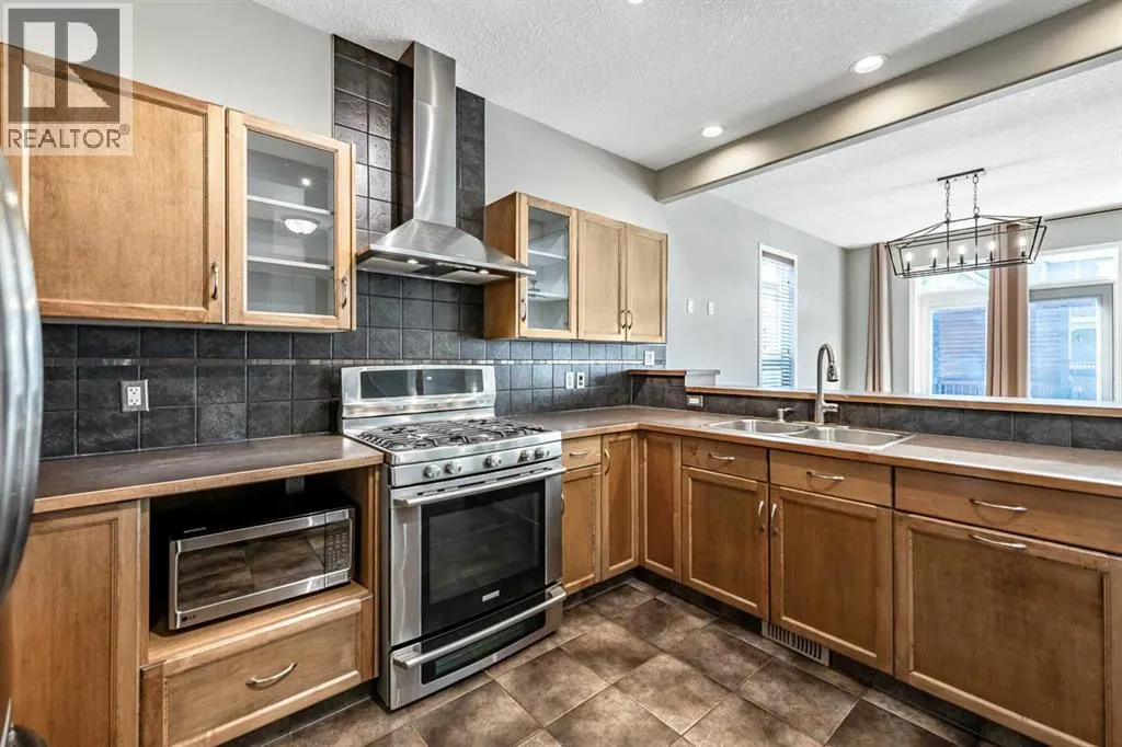 29 Mahogany View SE