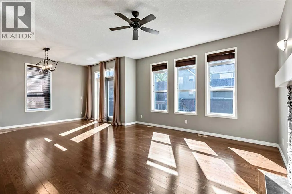 29 Mahogany View SE