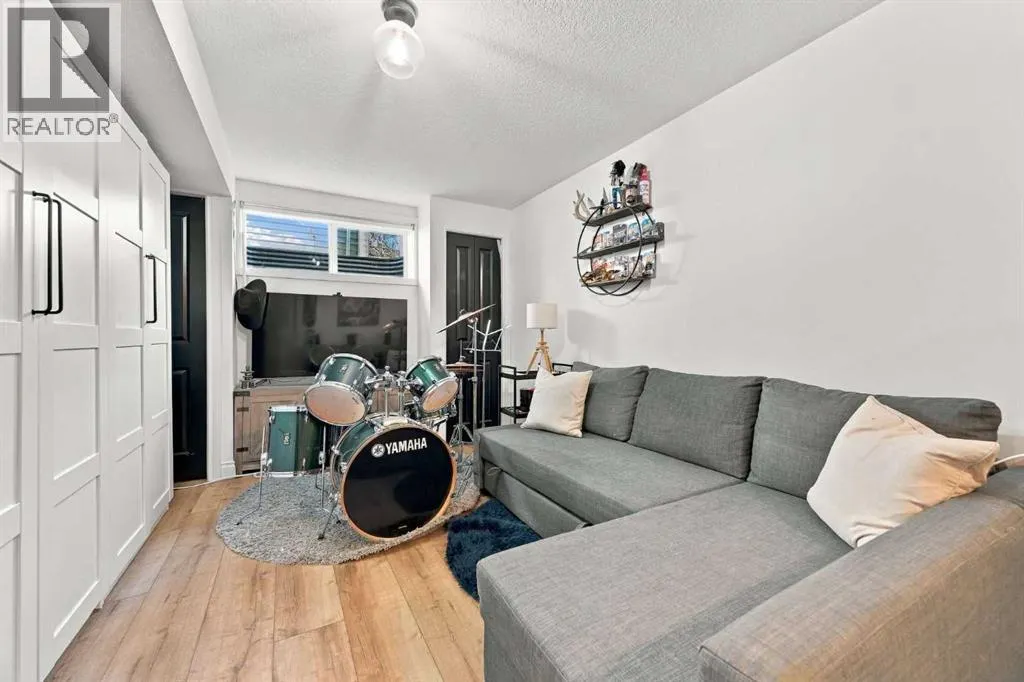 128 Seagreen Way