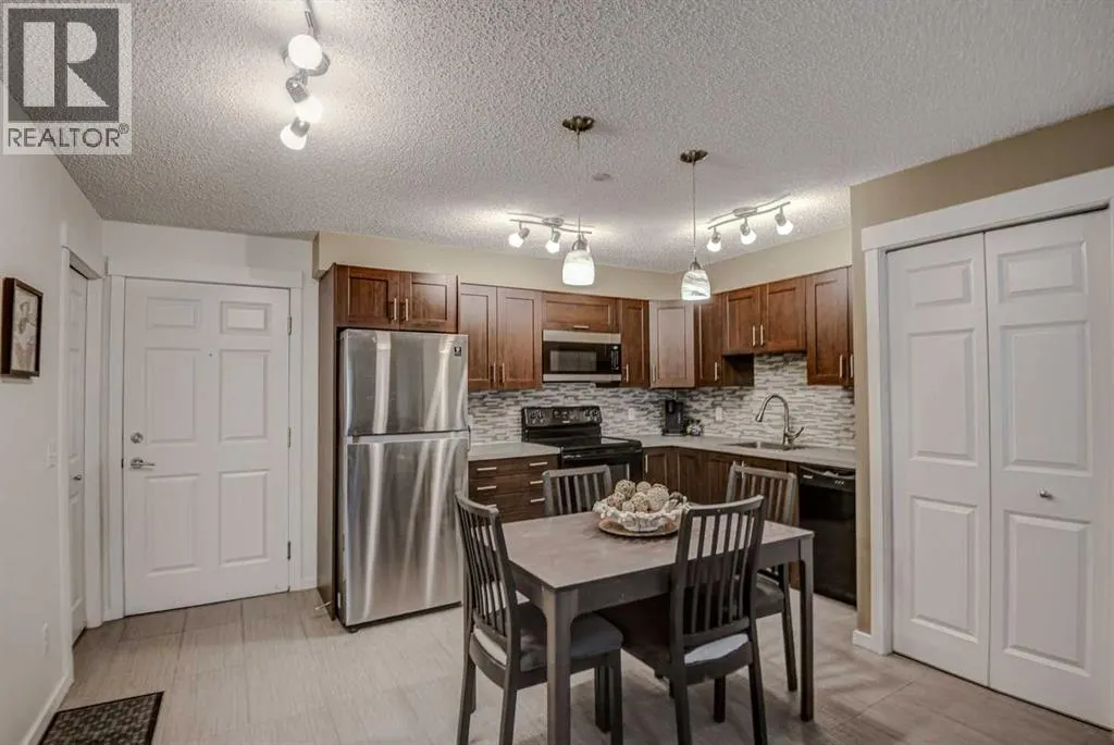 2108, 279 Copperpond Common SE