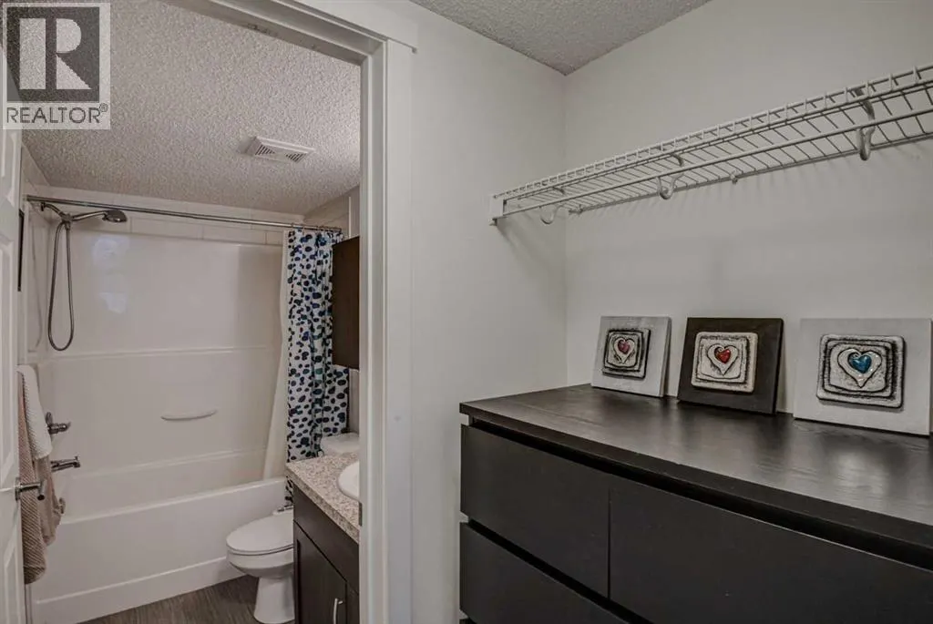 2108, 279 Copperpond Common SE