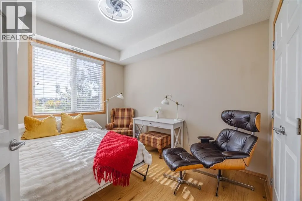 237, 15 Everstone Drive SW