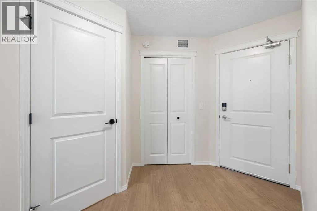 1112, 115 Prestwick Villas SE