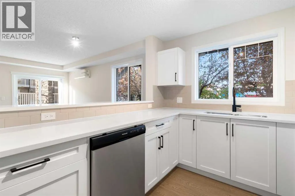 1112, 115 Prestwick Villas SE