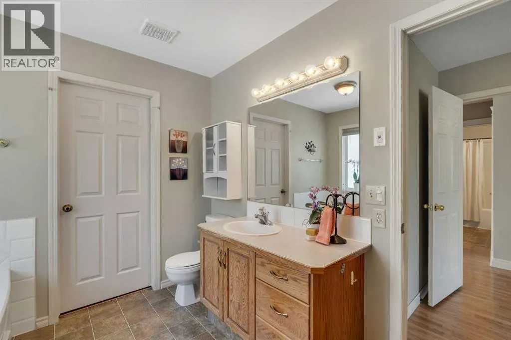 84 Willowbrook Crescent NW