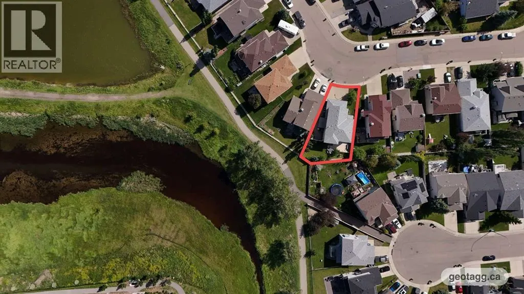 84 Willowbrook Crescent NW