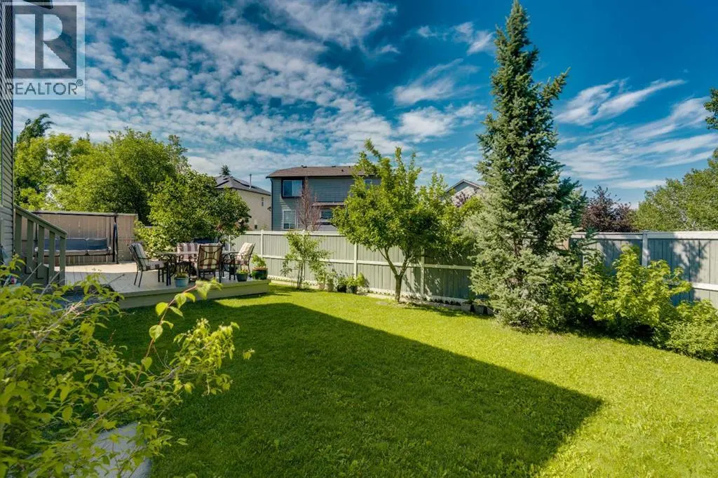 84 Willowbrook Crescent NW
