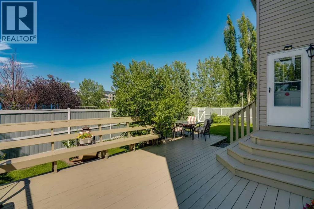 84 Willowbrook Crescent NW