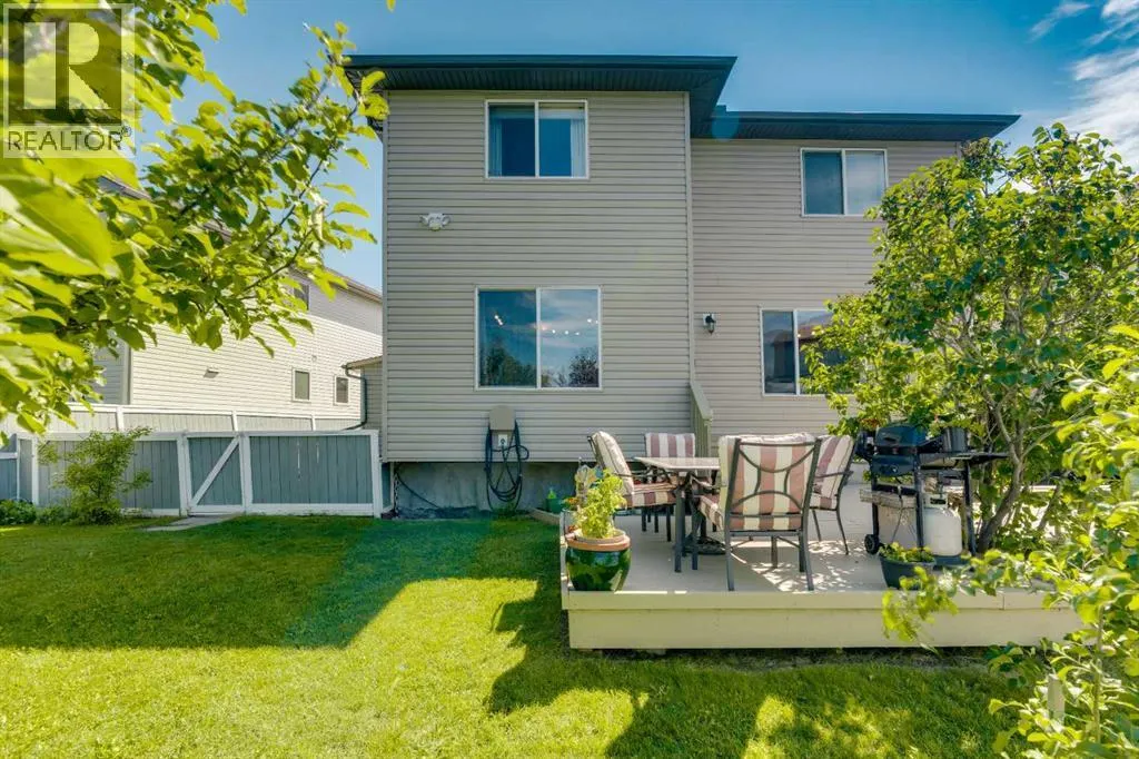 84 Willowbrook Crescent NW