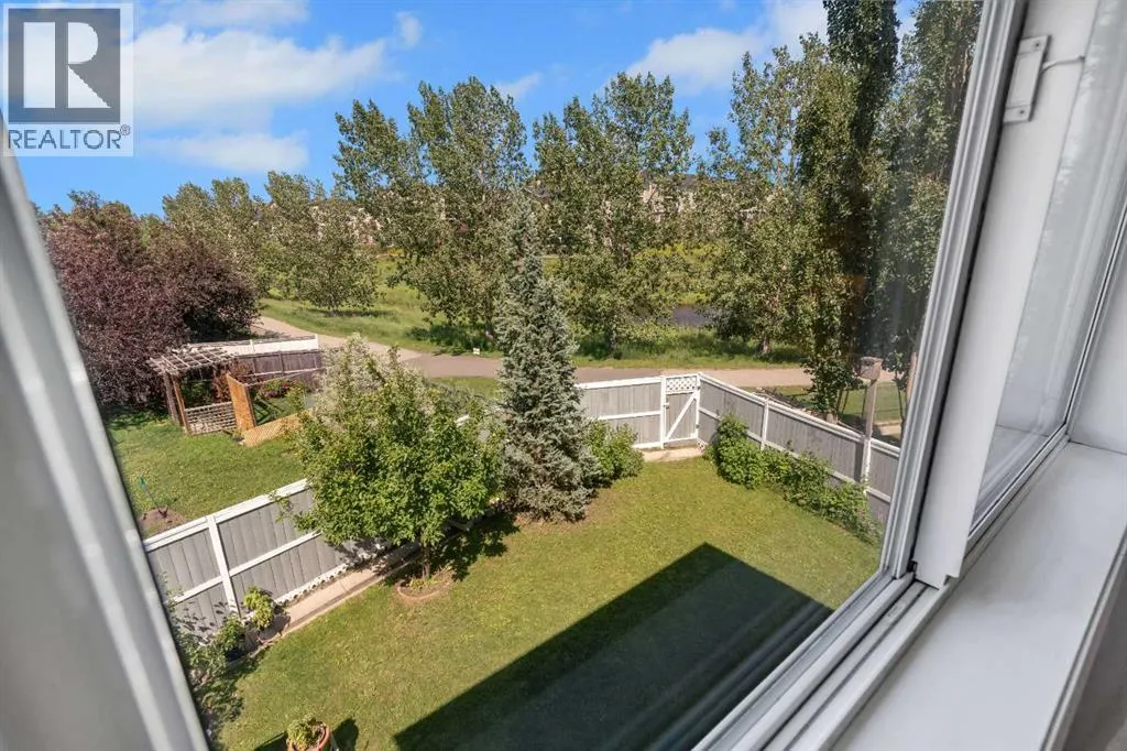 84 Willowbrook Crescent NW