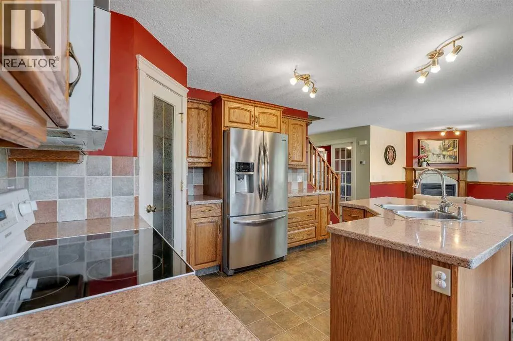 84 Willowbrook Crescent NW