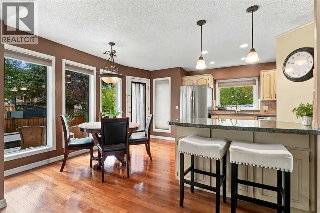 21 Mt Robson Close SE
