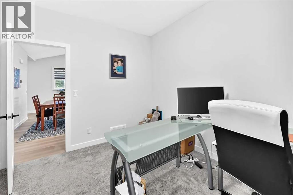 2000, 15 Coopersfield Link SW