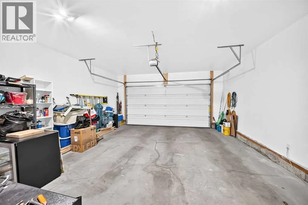 2000, 15 Coopersfield Link SW