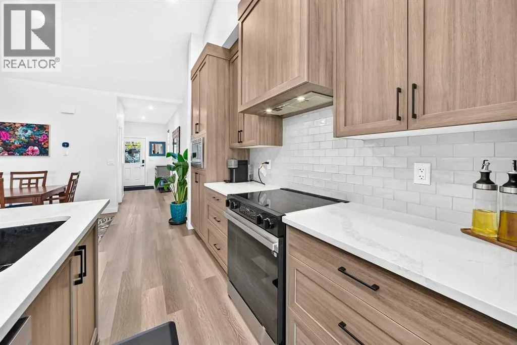 2000, 15 Coopersfield Link SW