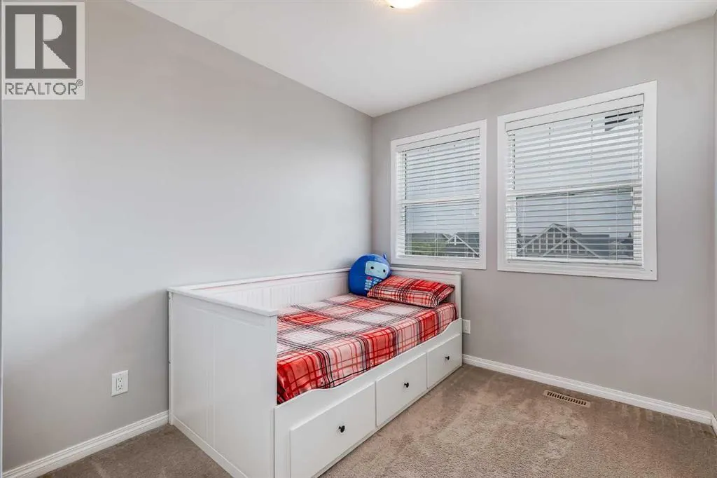 302, 280 Williamstown Close NW