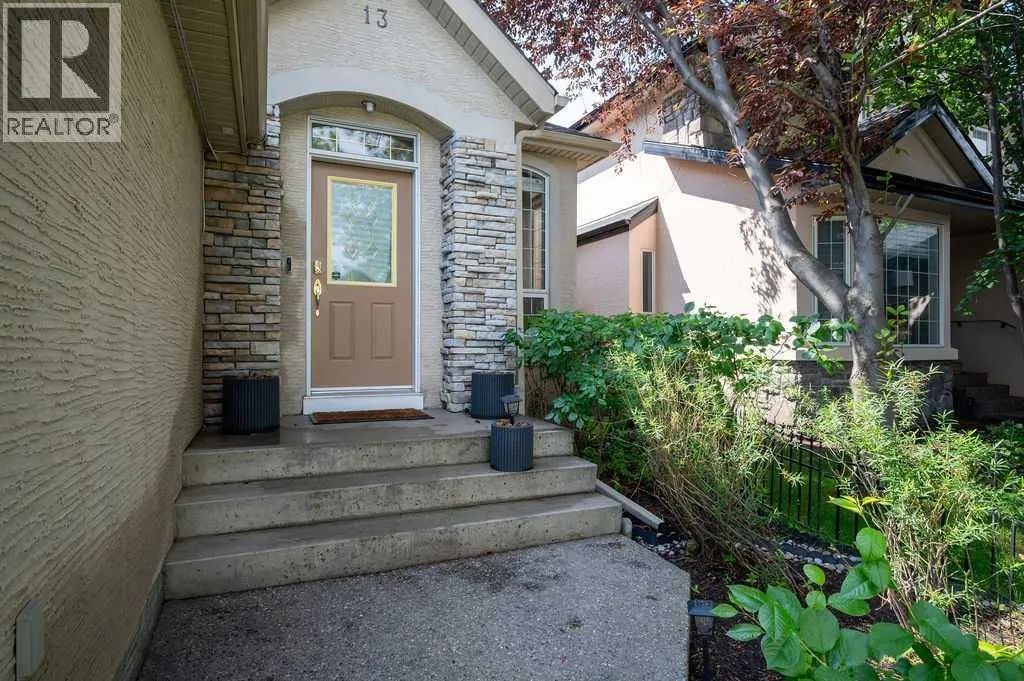 13 Cranston Drive SE