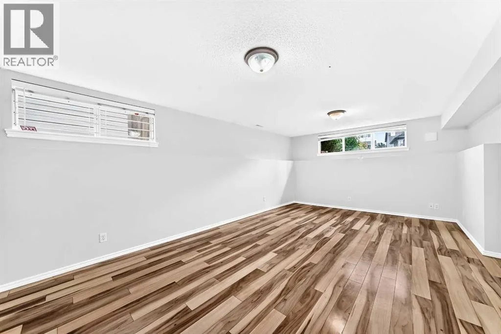352 Copperfield Gardens SE