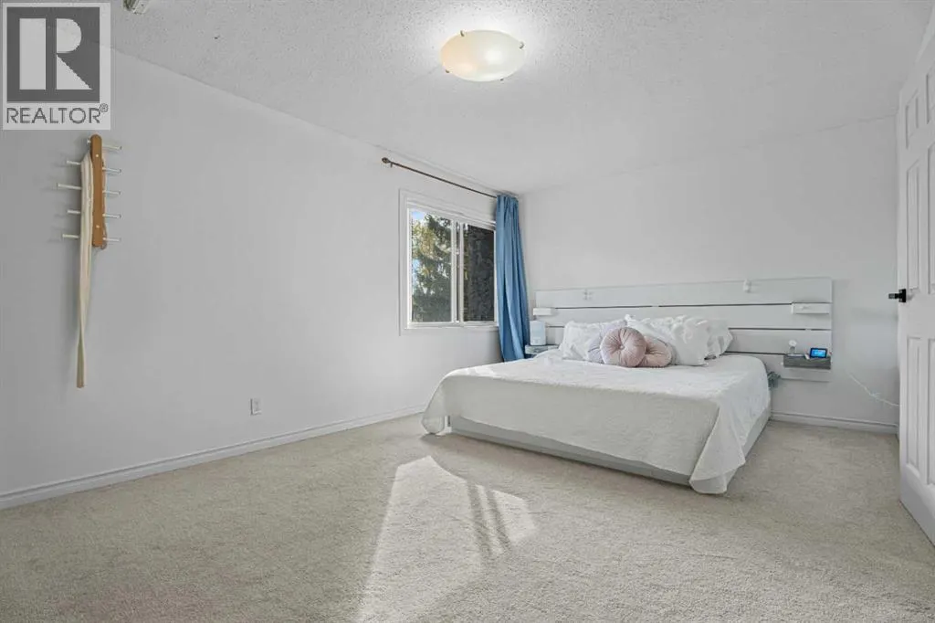 302, 9930 Bonaventure Drive SE