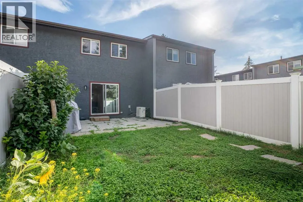 302, 9930 Bonaventure Drive SE