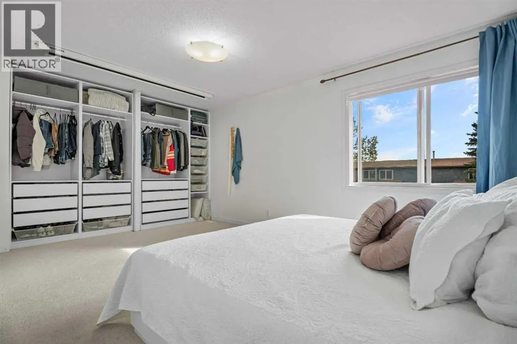 302, 9930 Bonaventure Drive SE