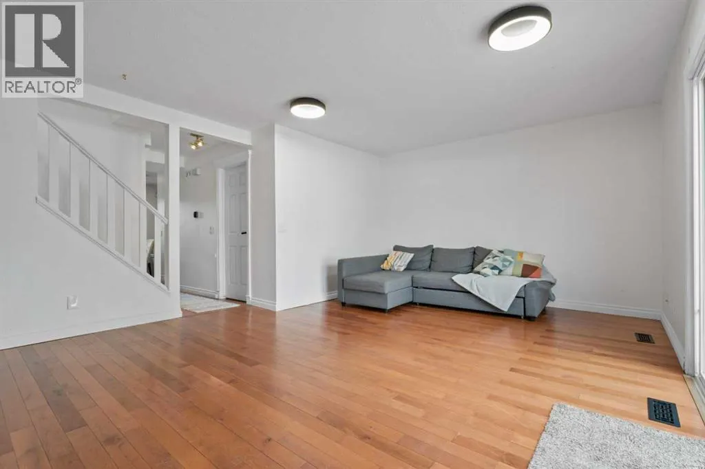 302, 9930 Bonaventure Drive SE