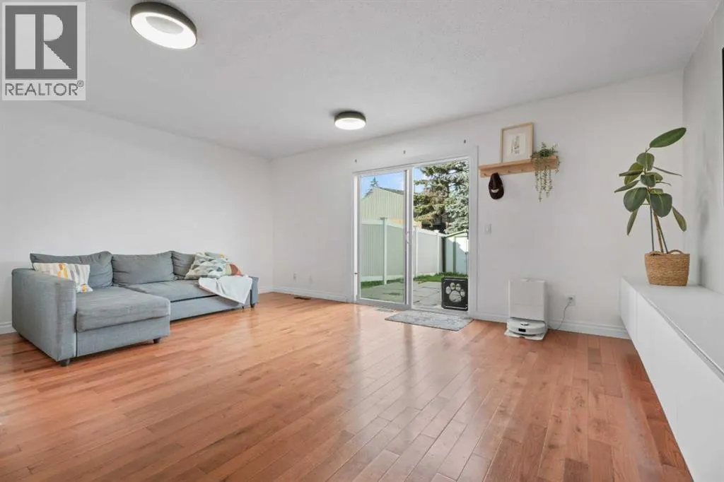 302, 9930 Bonaventure Drive SE