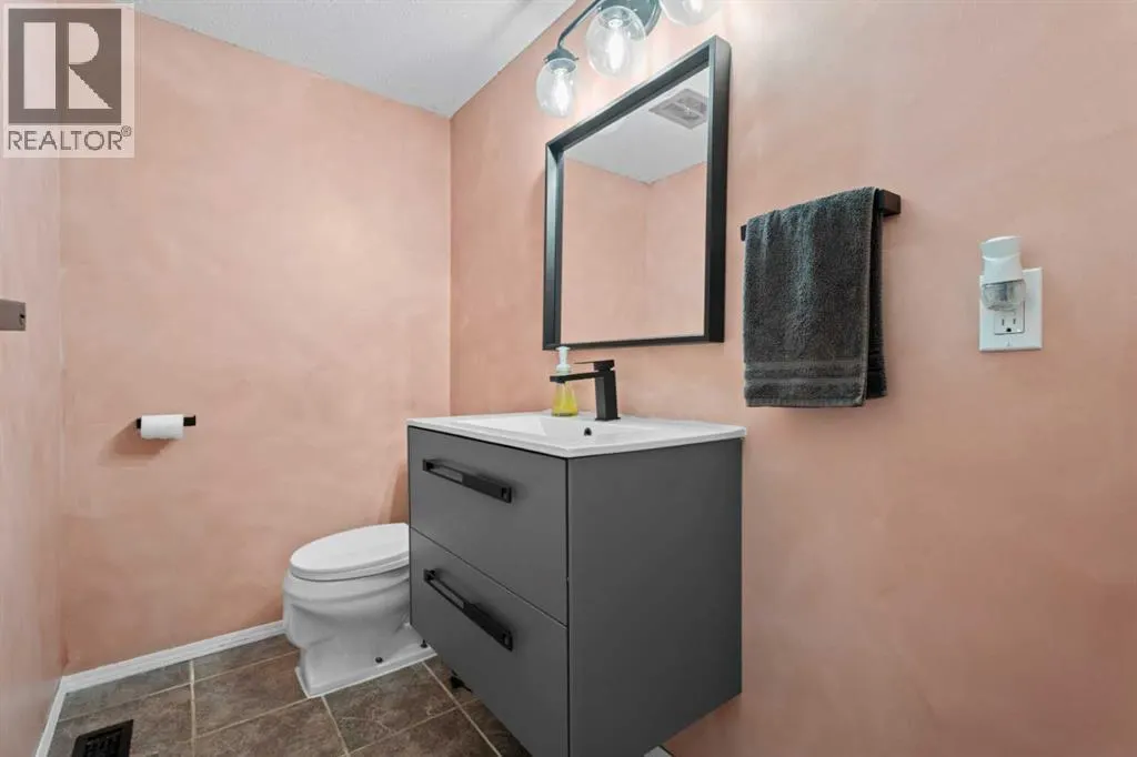 302, 9930 Bonaventure Drive SE