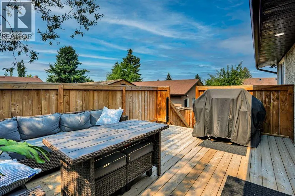 115 Abingdon Crescent NE