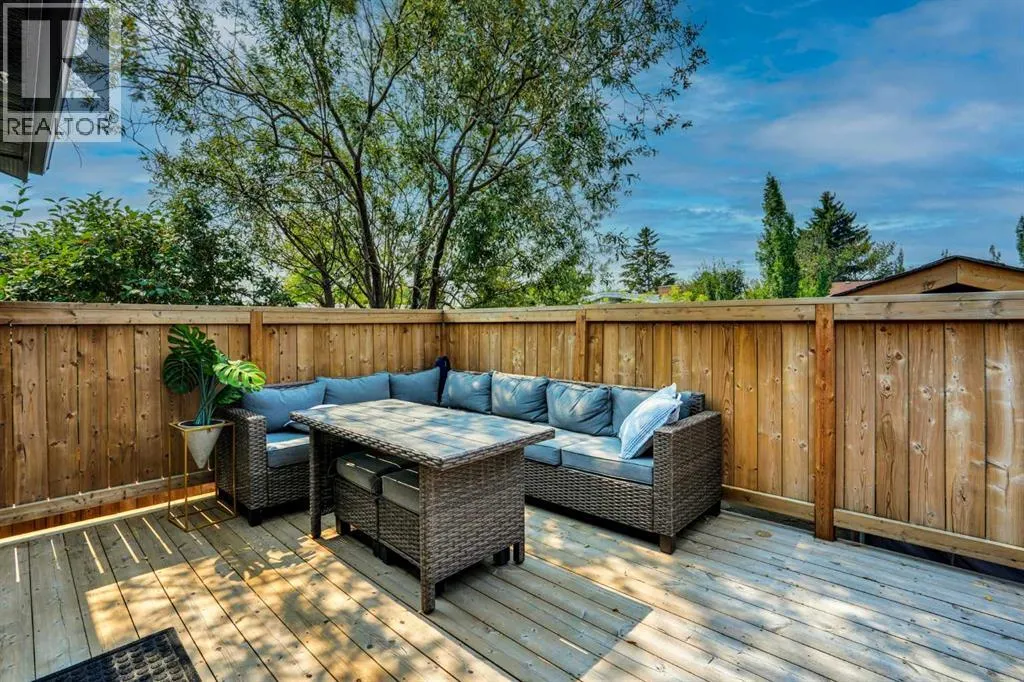 115 Abingdon Crescent NE