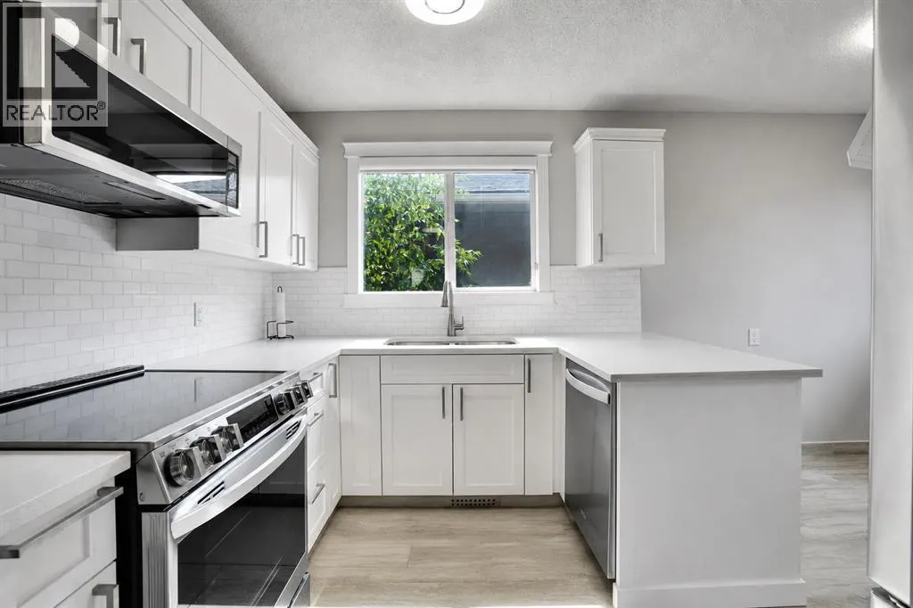 115 Abingdon Crescent NE