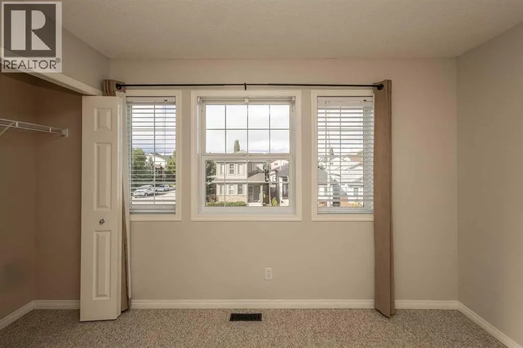 196 Eversyde Circle SW