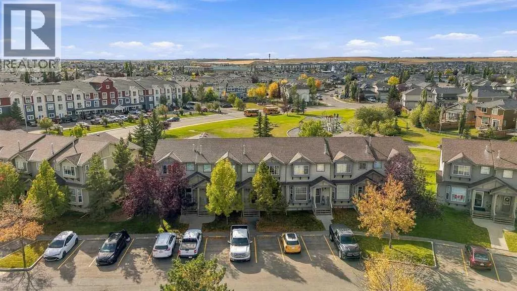 303, 2005 Luxstone Boulevard SW